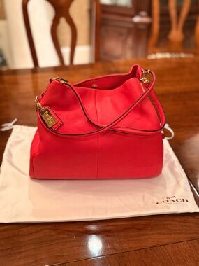 COACH Madison Phoebe Tumbled Cardinal Red